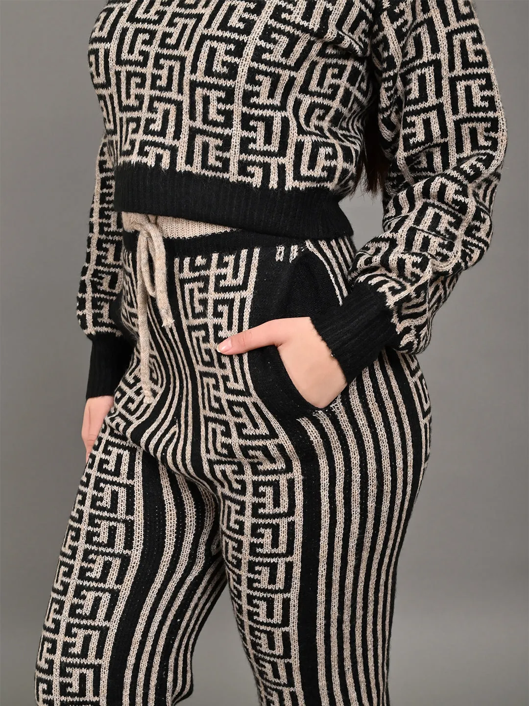 Women Black Knit Co Ord